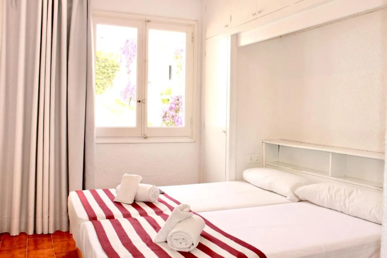 *** Aparthotel Playa Parc Apartments Son Parc Spain